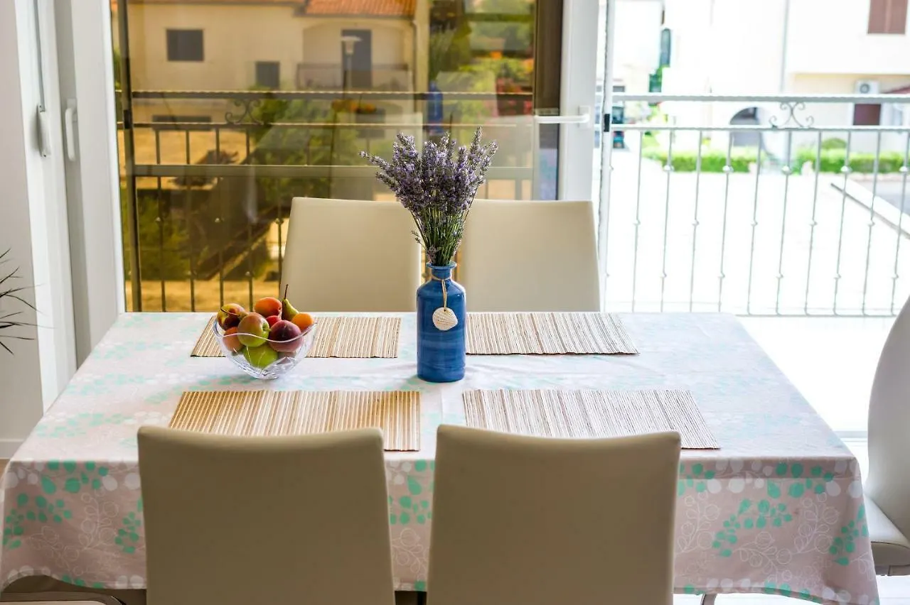 Apartment Apartman Iva Zara Croatia