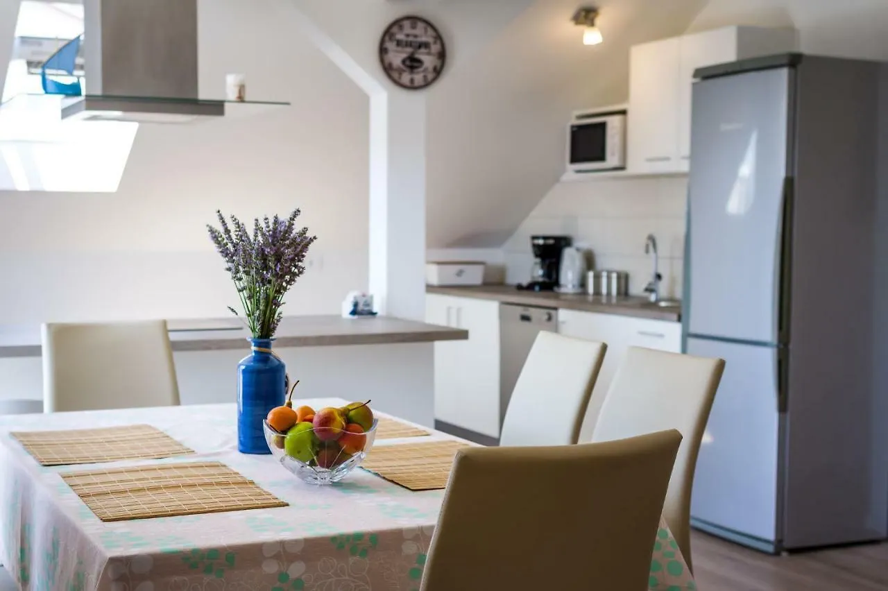 Apartment Apartman Iva Zara
